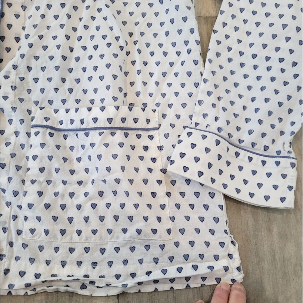 Roller Rabbit Blue Heart Print Pajama Top Sz S Long Sleeve Pockets Button Front - Picture 3 of 7